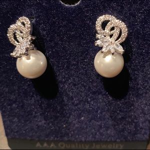 ❤️beautiful pearl earrings
